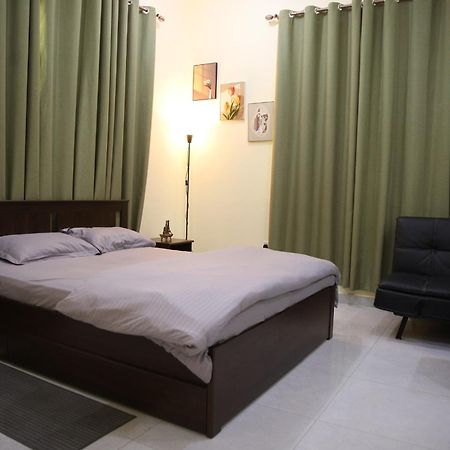 Luxury Private Studio Apartment Close To Airport Abu Zabi Zewnętrze zdjęcie