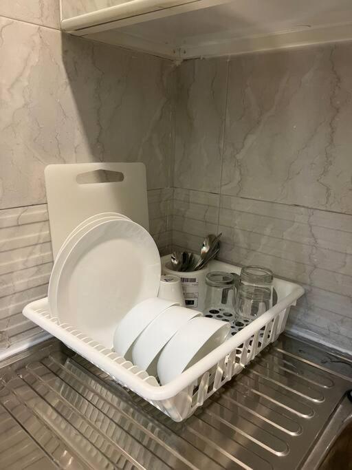 Luxury Private Studio Apartment Close To Airport Abu Zabi Zewnętrze zdjęcie