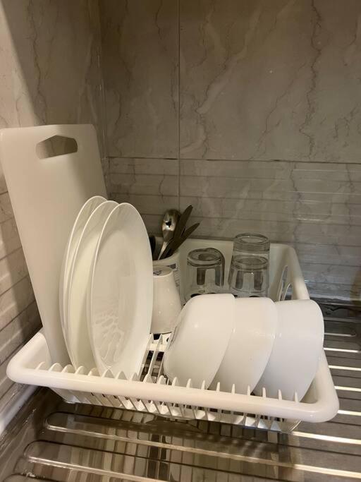 Luxury Private Studio Apartment Close To Airport Abu Zabi Zewnętrze zdjęcie